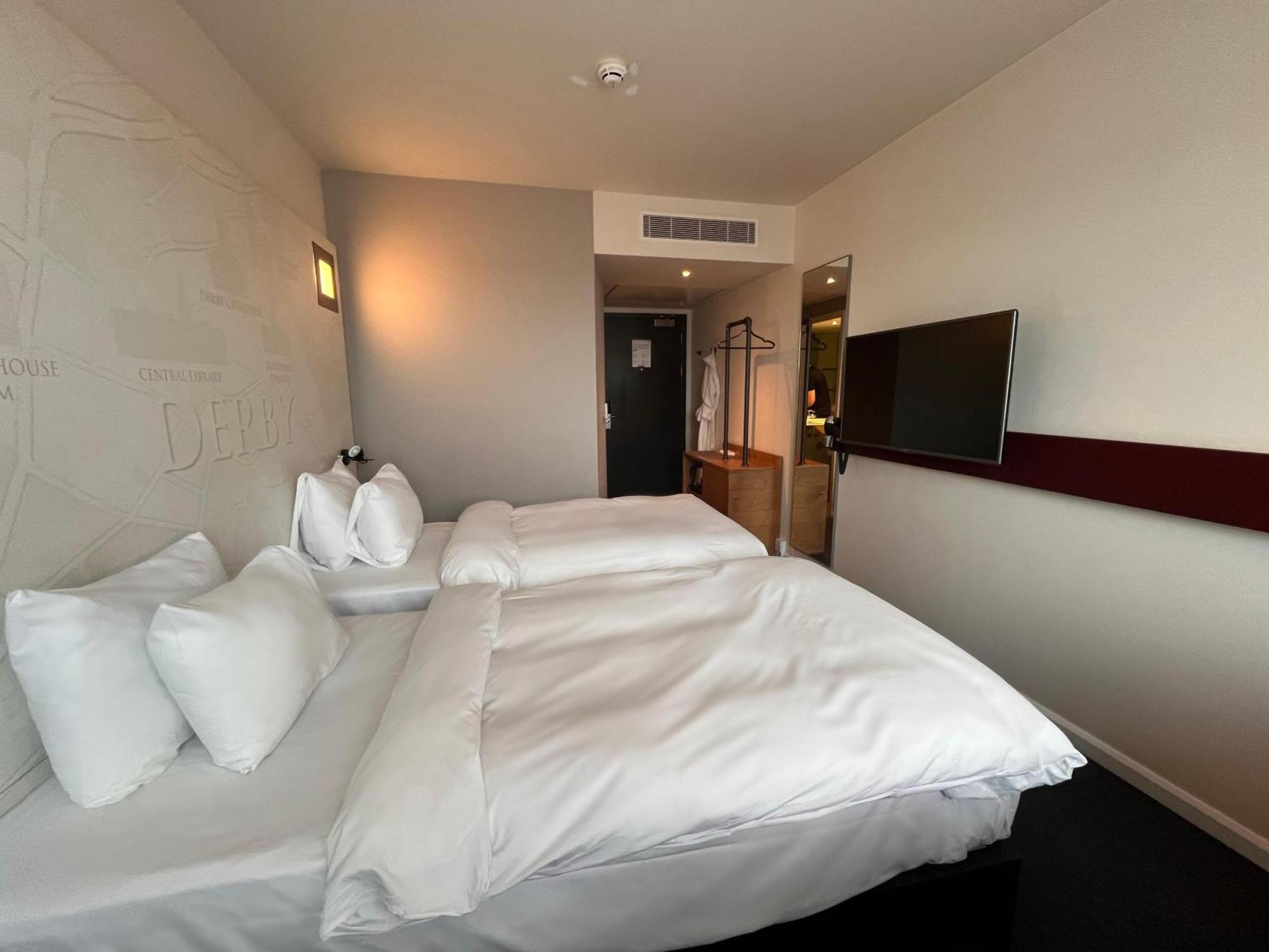 pentahotel Derby Bagian luar foto