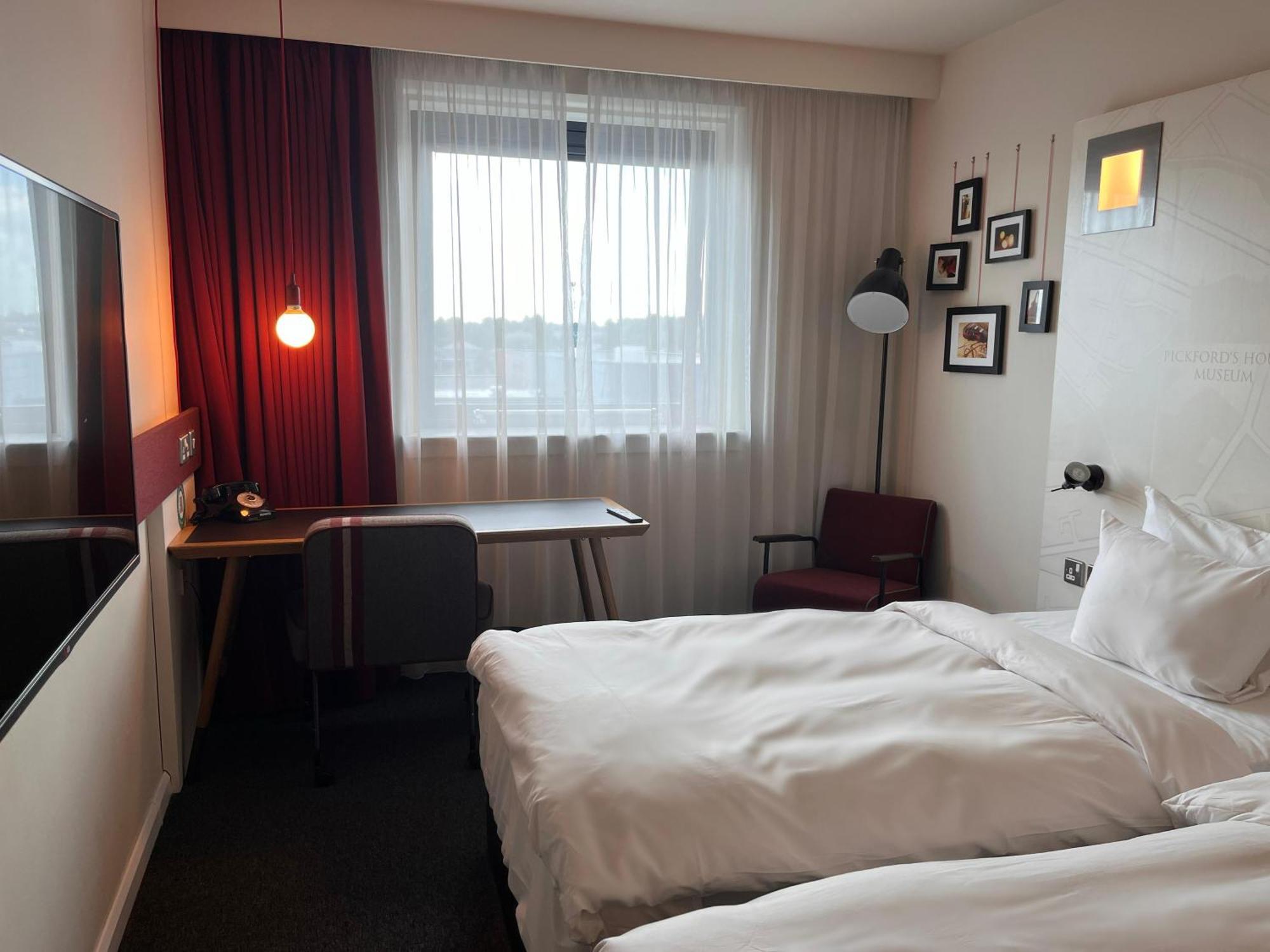 pentahotel Derby Bagian luar foto