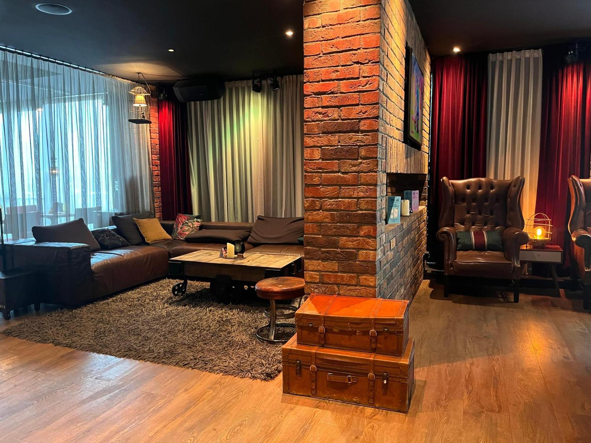 pentahotel Derby Bagian luar foto
