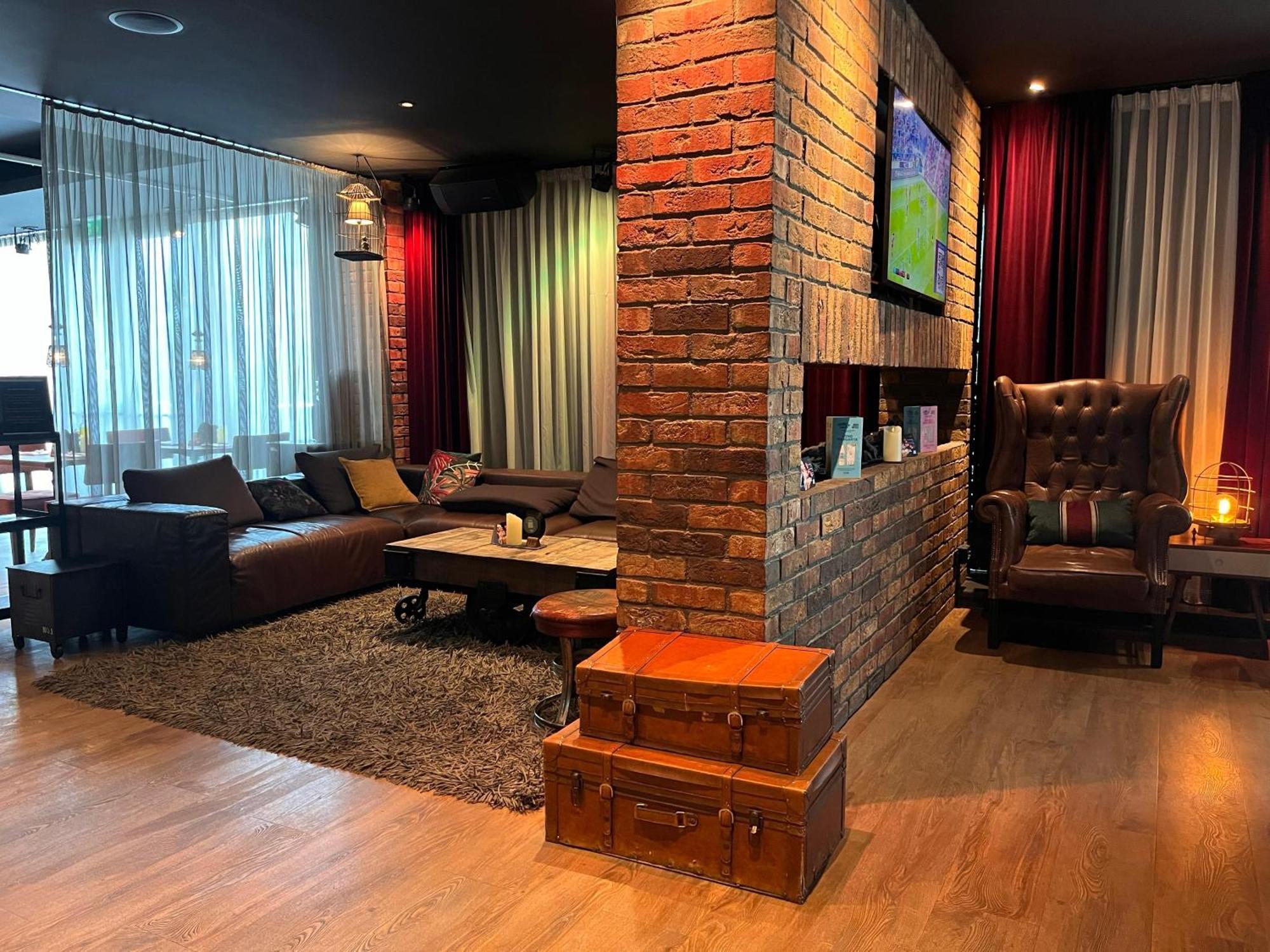 pentahotel Derby Bagian luar foto