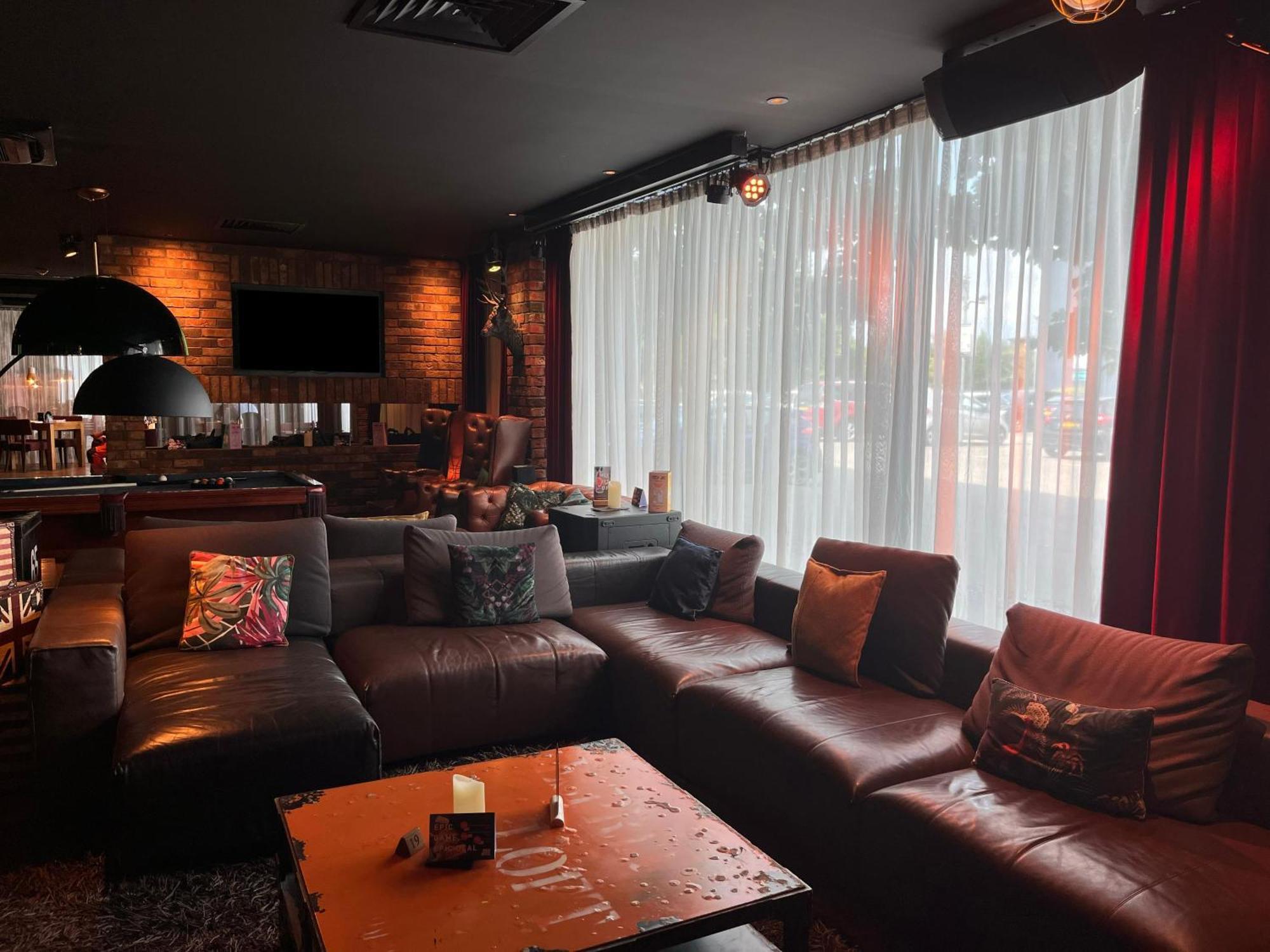 pentahotel Derby Bagian luar foto