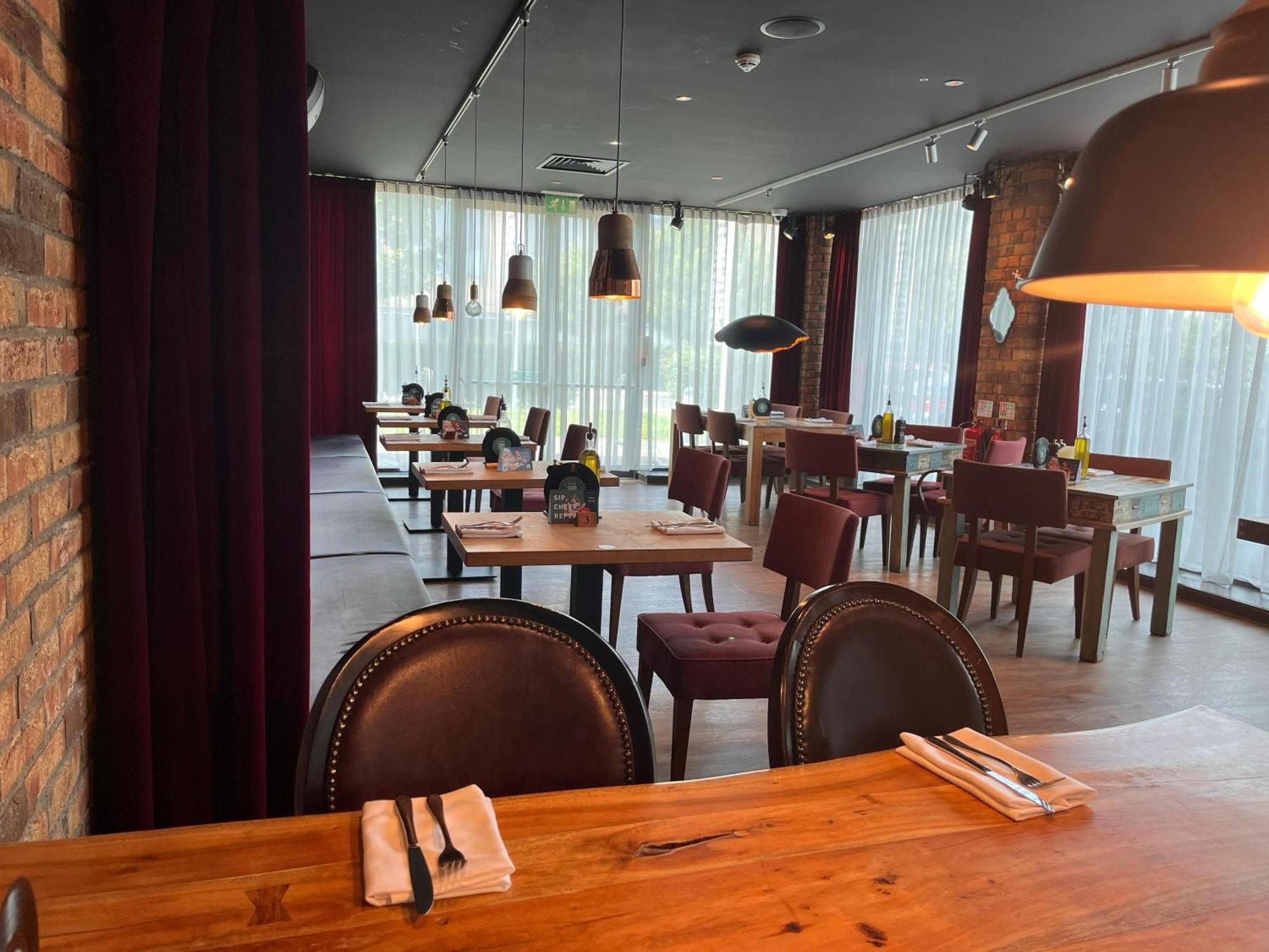 pentahotel Derby Bagian luar foto
