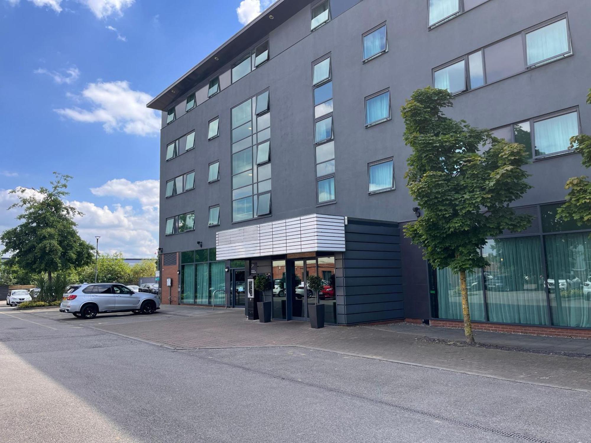 pentahotel Derby Bagian luar foto