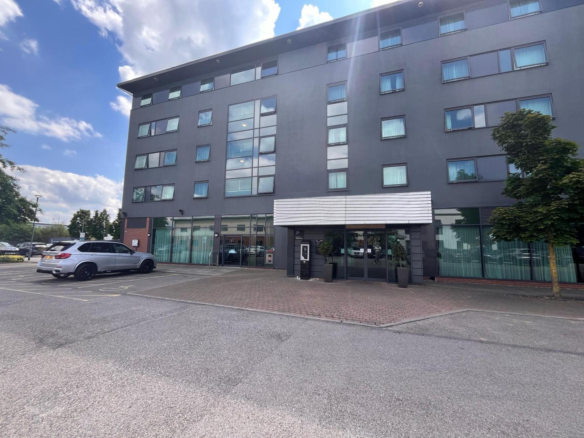 pentahotel Derby Bagian luar foto